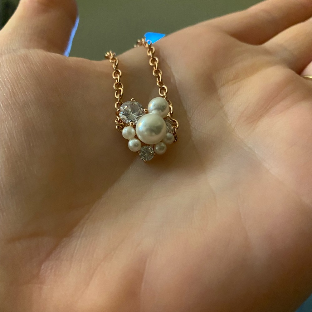 NWOT rose gold faux pearl faux diamond cluster necklace